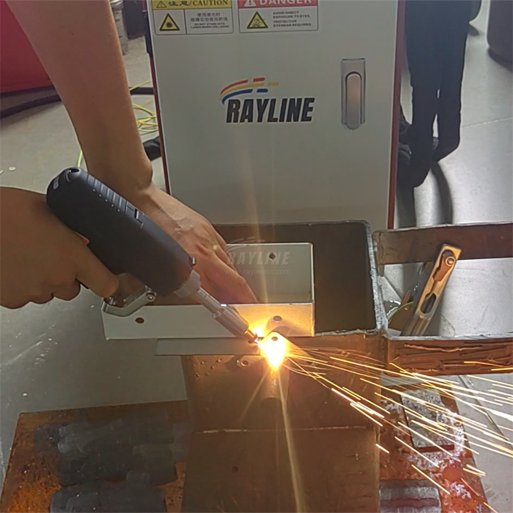 Industrial Laser Cleaning - เครื่องเชื่อมเลเซอร์แบบพกพาขนาดเล็ก รุ่นใหม่ 3 in 1 เชื่อม